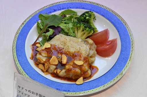 画像ギャラリー No.014のサムネイル画像 / 今度はデザートにパーティ推奨メニューが登場。「FFXIV」×パセラのコラボカフェ,「エオルゼアカフェ」新メニュー試食会をレポート