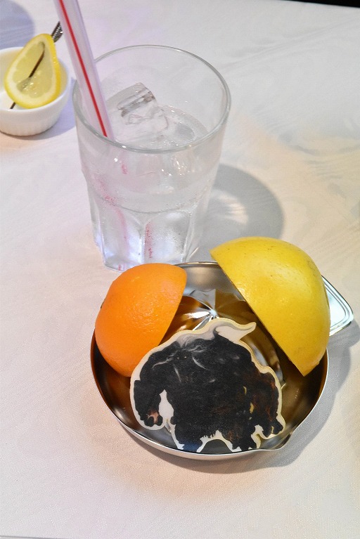 画像ギャラリー No.016のサムネイル画像 / 今度はデザートにパーティ推奨メニューが登場。「FFXIV」×パセラのコラボカフェ,「エオルゼアカフェ」新メニュー試食会をレポート