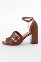 画像ギャラリー No.020のサムネイル画像 / 「A3!」,各組をイメージしたコラボシューズ&バレッタの予約受付がスタート