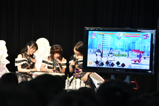 画像ギャラリー No.006のサムネイル画像 / 本渡 楓さん,Lynnさん,石原夏織さんが殺戮人形に変身! 「プロジェクト東京ドールズ」×「ポタフェス2017」トークショーをレポート