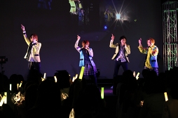 画像ギャラリー No.007のサムネイル画像 / リリース前とは思えない盛り上がり! 新曲も初披露された“『Readyyy!』ゴー☆ルドステージ Vol.1 〜僕ら、明日に向かって歌います!〜”レポート