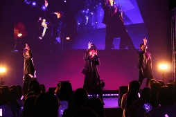 画像ギャラリー No.008のサムネイル画像 / リリース前とは思えない盛り上がり! 新曲も初披露された“『Readyyy!』ゴー☆ルドステージ Vol.1 〜僕ら、明日に向かって歌います!〜”レポート