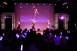 画像ギャラリー No.020のサムネイル画像 / リリース前とは思えない盛り上がり! 新曲も初披露された“『Readyyy!』ゴー☆ルドステージ Vol.1 〜僕ら、明日に向かって歌います!〜”レポート