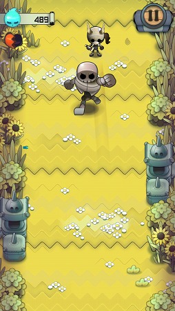 画像ギャラリー No.007のサムネイル画像 / 襲いかかってくる骸骨たちを蹴散らそう。スマホ向けアクションゲーム「忍ダッシュ」を紹介する「(ほぼ)日刊スマホゲーム通信」第1663回