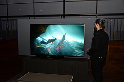 画像ギャラリー No.015のサムネイル画像 / 西川善司撮影,PlayStation 4 Proと薄型PlayStation 4の実機写真集