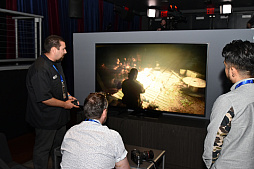 画像ギャラリー No.016のサムネイル画像 / 西川善司撮影,PlayStation 4 Proと薄型PlayStation 4の実機写真集