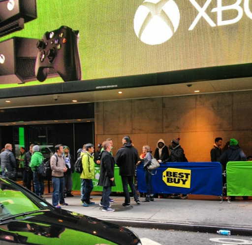画像ギャラリー No.003のサムネイル画像 / ニューヨークが緑に染まる――いよいよ本日,「Xbox One」が北米など13か国でローンチへ