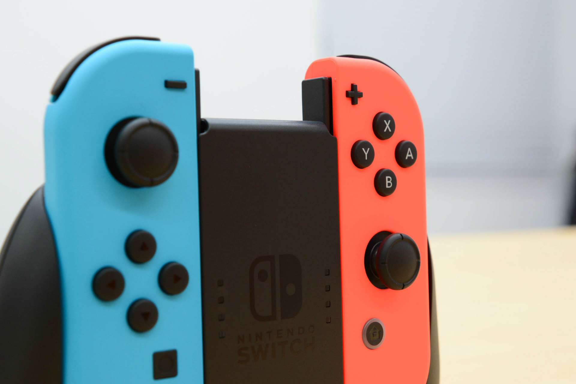 「Nintendo Switch」開封から初回セットアップまでの流れを写真付きで紹介 - 4Gamer.net