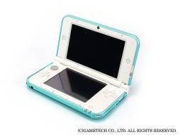 画像ギャラリー No.017のサムネイル画像 / ゲームテック,TPU素材にラメをまぶした3DS LL用カバー。4月28日発売