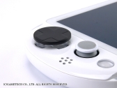 画像集#013のサムネイル/新型PS Vita用グリップがゲームテックから発売。操作性向上を図るセット品も