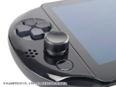 画像集#016のサムネイル/新型PS Vita用グリップがゲームテックから発売。操作性向上を図るセット品も