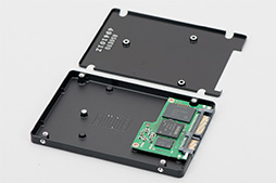 「SSD 850 EVO」レビュー。「3D V-NAND」の採用でSamsung製SSDの下位モデルは何が変わった？