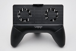 画像ギャラリー No.003のサムネイル画像 / スマートフォン横持ち用グリップと冷却ファン,バッテリーがセットになった「スマクール」を試す。意外とアリかも