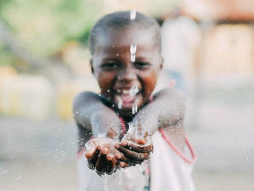 画像ギャラリー No.003のサムネイル画像 / gloops×ネクソンが,社内PC販売の収益金および拠出金をNGOへ寄付