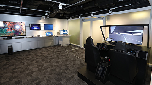 画像ギャラリー No.018のサムネイル画像 / Intel,東京オフィスのビル内に「コラボレーション・センター」を開設。同社の技術を使った新ビジネスを生み出す場に