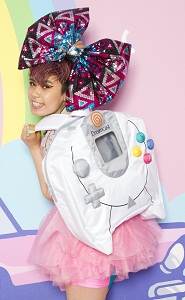 画像ギャラリー No.001のサムネイル画像 / セガの新たなライセンスブランド「Segakawaii」の展開がスタート。アパレルブランド「galaxxxy」からDreamcastをモチーフにしたバッグやTシャツが登場