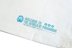 画像ギャラリー No.012のサムネイル画像 / 「THE KING OF GAMES」の新作はポケモンがモチーフの「ポケモンカレッジ/マイファーストパートナー」Tシャツ。ポケモンセンターでも発売