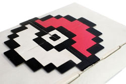 画像ギャラリー No.018のサムネイル画像 / 「THE KING OF GAMES」の新作はポケモンがモチーフの「ポケモンカレッジ/マイファーストパートナー」Tシャツ。ポケモンセンターでも発売