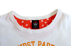 画像ギャラリー No.027のサムネイル画像 / 「THE KING OF GAMES」の新作はポケモンがモチーフの「ポケモンカレッジ/マイファーストパートナー」Tシャツ。ポケモンセンターでも発売