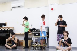 画像ギャラリー No.004のサムネイル画像 / 舞台「サクラ大戦奏組 〜薫風のセレナーデ〜」のメディア向け公開稽古をレポート。主要キャスト陣のコメントも掲載