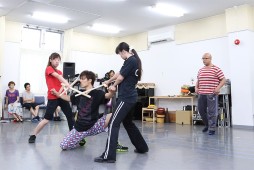 画像ギャラリー No.005のサムネイル画像 / 舞台「サクラ大戦奏組 〜薫風のセレナーデ〜」のメディア向け公開稽古をレポート。主要キャスト陣のコメントも掲載