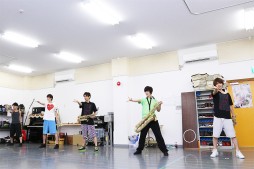 画像ギャラリー No.008のサムネイル画像 / 舞台「サクラ大戦奏組 〜薫風のセレナーデ〜」のメディア向け公開稽古をレポート。主要キャスト陣のコメントも掲載