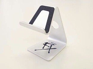 画像ギャラリー No.002のサムネイル画像 / 「e-sports SQUARE」内に「サンテFX アイケアロッカー/ホルダー」が設置