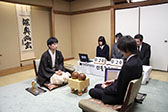 画像ギャラリー No.008のサムネイル画像 / 「第1回囲碁電王戦」,1日目は棋士側が全勝を達成。2日目は2月16日開催
