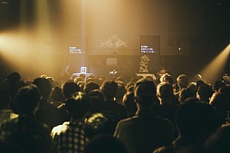 画像集#002のサムネイル/“ゲーム音楽”をテーマに,ミュージシャン,クリエイター,そしてオーディエンスが一体に。「RBMA PRESENTS 1UP: CART DIGGERS LIVE」をレポート