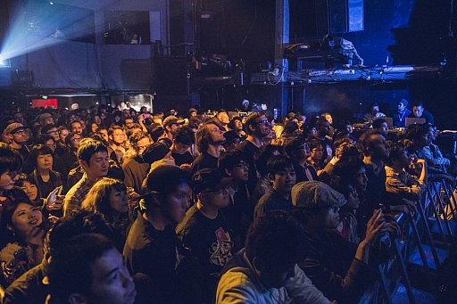 画像集#020のサムネイル/“ゲーム音楽”をテーマに,ミュージシャン,クリエイター,そしてオーディエンスが一体に。「RBMA PRESENTS 1UP: CART DIGGERS LIVE」をレポート