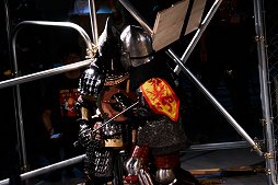 画像ギャラリー No.045のサムネイル画像 / 国際大会の出場を賭けて騎士と武者がリアルでぶつかり合った「STEEL! チャンピオンシップ 2015」をレポート