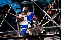 画像ギャラリー No.059のサムネイル画像 / 国際大会の出場を賭けて騎士と武者がリアルでぶつかり合った「STEEL! チャンピオンシップ 2015」をレポート