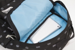 画像ギャラリー No.006のサムネイル画像 / 「スペースインベーダー」のデイパックが全国のタイトーアミューズメント施設で2月13日に発売