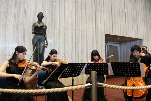 画像ギャラリー No.004のサムネイル画像 / JAGMOのコンサート「伝説の狂詩曲 - The Legendary Rhapsody -」が開催。新たな試みのアレンジも披露された公演をレポート