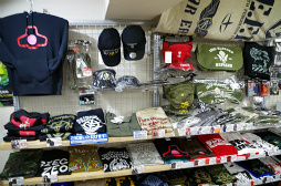 画像ギャラリー No.041のサムネイル画像 / コスプレ衣装とキャラクターアパレルを展開する「コスパ」のルーツとは。新しい市場を開拓してきた“歩み”と“戦略”を聞いた