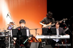 画像ギャラリー No.012のサムネイル画像 / 「大人のためのゲーム音楽会Vol.3」レポート。伊藤賢治氏,篠田元一氏,岩垂徳行氏,そして古代祐三氏が制作秘話と共に演奏を披露