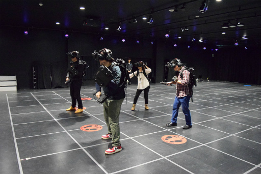 画像ギャラリー No.004のサムネイル画像 / 「ドラゴンクエストVR」を先行体験。目の前に広がるドラクエの世界,攻略のカギは“仲間との連携”にあり