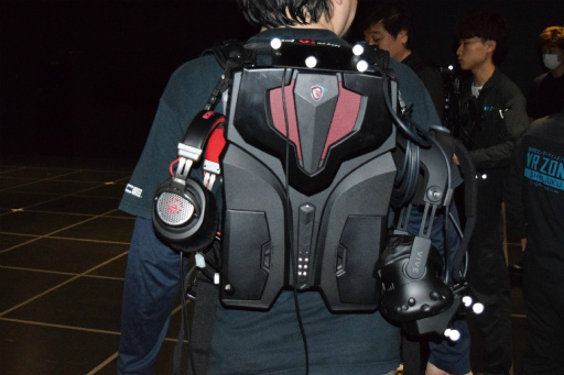 画像ギャラリー No.005のサムネイル画像 / 「ドラゴンクエストVR」を先行体験。目の前に広がるドラクエの世界,攻略のカギは“仲間との連携”にあり