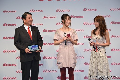 画像ギャラリー No.022のサムネイル画像 / Android 3.0搭載タブレット「Optimas Pad L-06C」は3月下旬発売予定。「Xperia arc SO-01C」「MEDIAS N-04C」も発表された「NTTドコモ 新モデル発表会 2011春」レポート