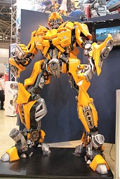 ���������꡼ No.008�Υ���ͥ������ / Ω�λ륢���Ȥ�iPhone����Υ饸����ʤɿ������ƥब¿����Ÿ�����������㥷�硼2011�ץ�ݡ���