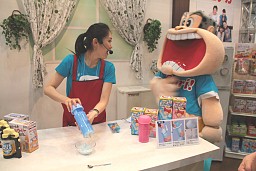 ���������꡼ No.027�Υ���ͥ������ / Ω�λ륢���Ȥ�iPhone����Υ饸����ʤɿ������ƥब¿����Ÿ�����������㥷�硼2011�ץ�ݡ���