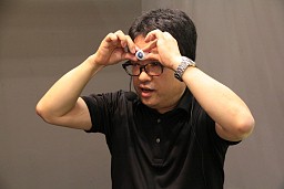 ���������꡼ No.064�Υ���ͥ������ / Ω�λ륢���Ȥ�iPhone����Υ饸����ʤɿ������ƥब¿����Ÿ�����������㥷�硼2011�ץ�ݡ���