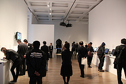 画像ギャラリー No.003のサムネイル画像 / 「第15回 文化庁メディア芸術祭」贈呈式が開催。各部門の受賞作品は,東京都港区の国立新美術館で3月4日まで展示中