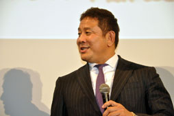 画像ギャラリー No.029のサムネイル画像 / オンライン対戦に対応したTCGが発表に。「新日本プロレスリング×ブシロード」戦略発表会レポート