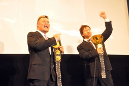 画像ギャラリー No.030のサムネイル画像 / オンライン対戦に対応したTCGが発表に。「新日本プロレスリング×ブシロード」戦略発表会レポート