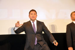 画像ギャラリー No.031のサムネイル画像 / オンライン対戦に対応したTCGが発表に。「新日本プロレスリング×ブシロード」戦略発表会レポート