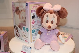 画像ギャラリー No.046のサムネイル画像 / 今年の流行はスマートフォンと犬? ハイテク玩具勢ぞろいで東京おもちゃショー2012開催