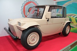 画像ギャラリー No.096のサムネイル画像 / 今年の流行はスマートフォンと犬? ハイテク玩具勢ぞろいで東京おもちゃショー2012開催