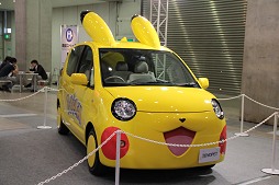 画像ギャラリー No.097のサムネイル画像 / 今年の流行はスマートフォンと犬? ハイテク玩具勢ぞろいで東京おもちゃショー2012開催