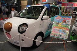 画像ギャラリー No.099のサムネイル画像 / 今年の流行はスマートフォンと犬? ハイテク玩具勢ぞろいで東京おもちゃショー2012開催